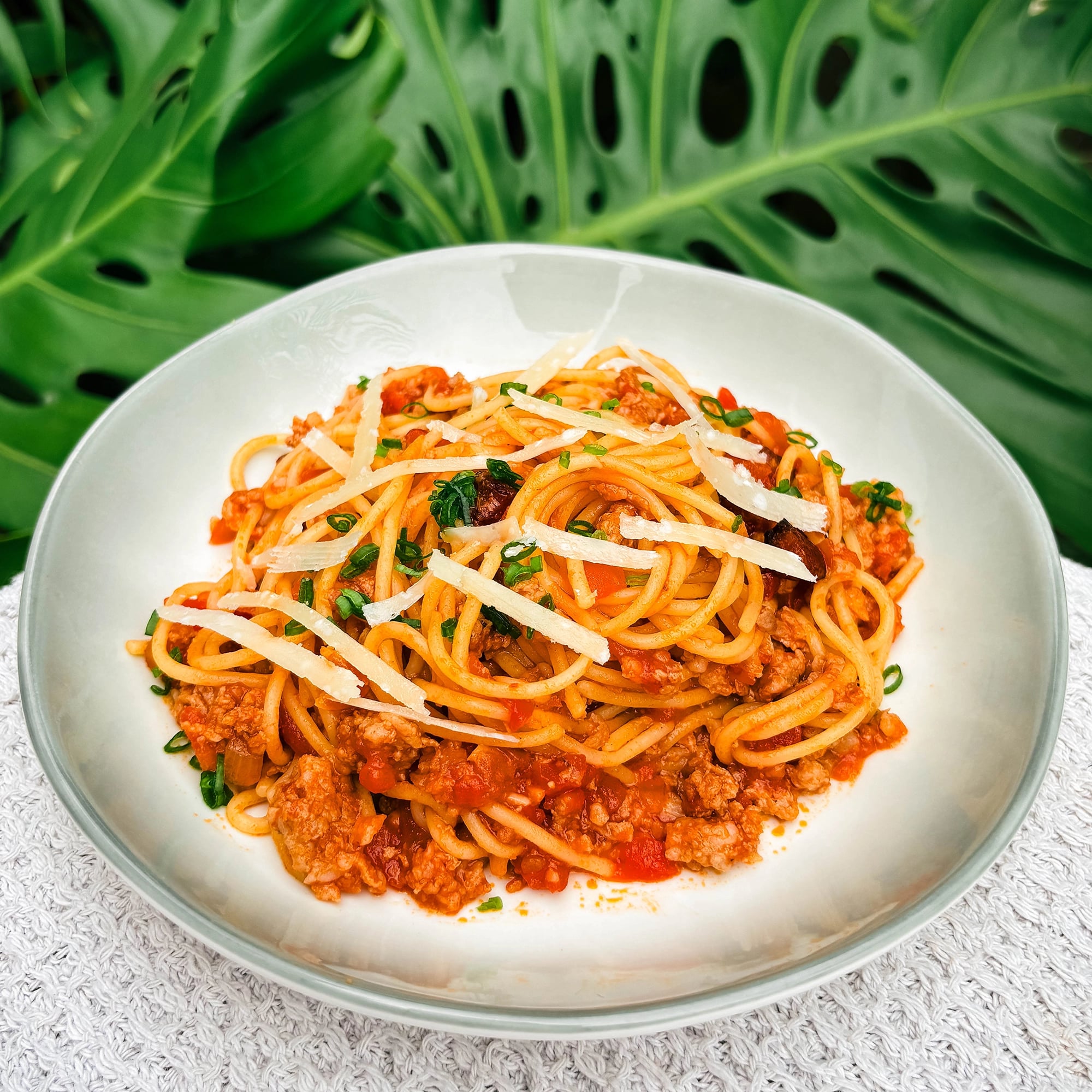 Vietnamese Sausage Tomato Pasta